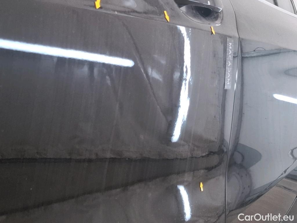  Bmw  Serie 1 BMW Série 1 / 2019 / 5P / Berline 116i Business Design #9