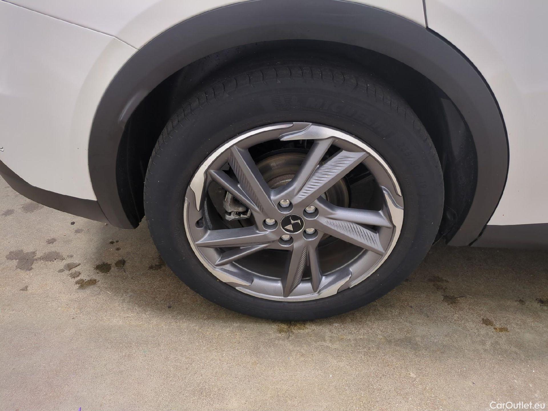  DS  DS7 DS DS 7 Crossback / 2017 / 5P / SUV E-TENSE 225 RIVOLI #6