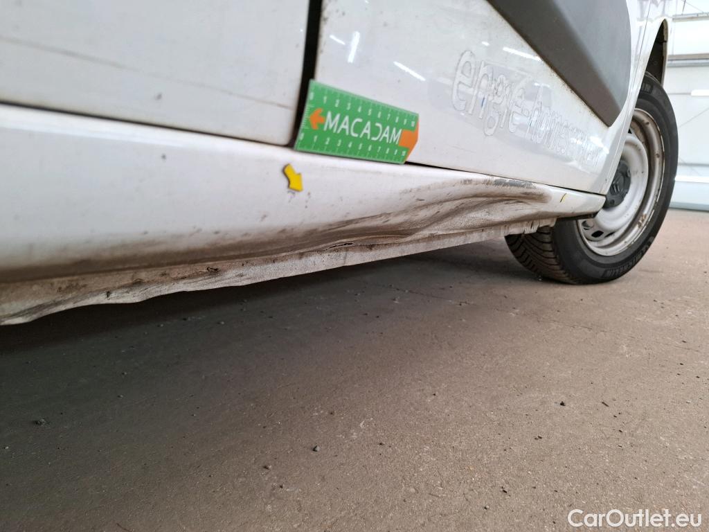  Citroen  Berlingo  Fourgon Club M 650 1.5 BlueHDi 75CV BVM5 E6dT #2