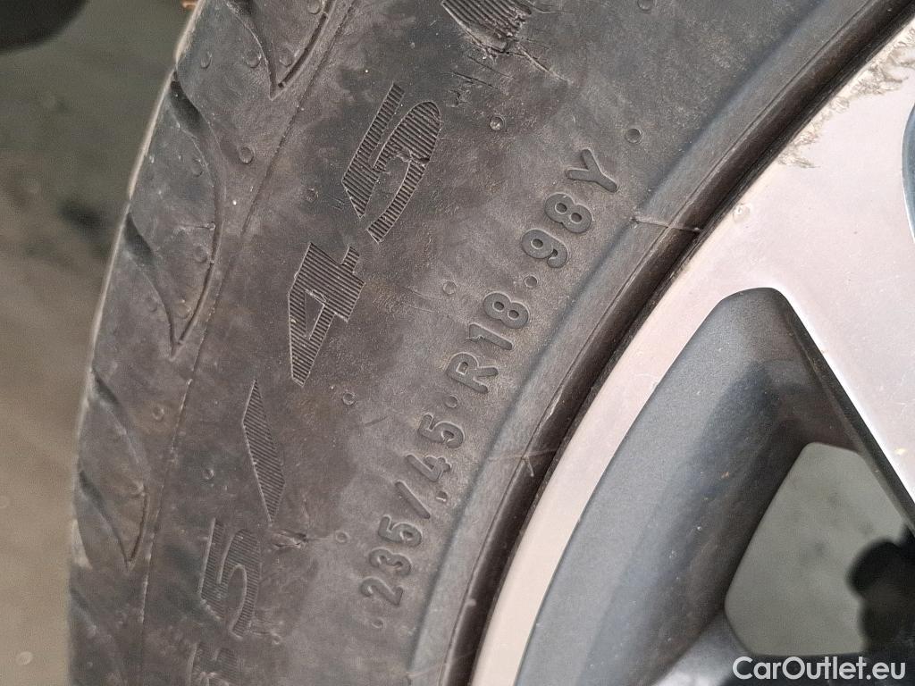  KIA  XCeed KIA  / 2019 / 5P / Crossover 1.6 GDI ISG ISG PHEV PREMIUM DCT6 #17