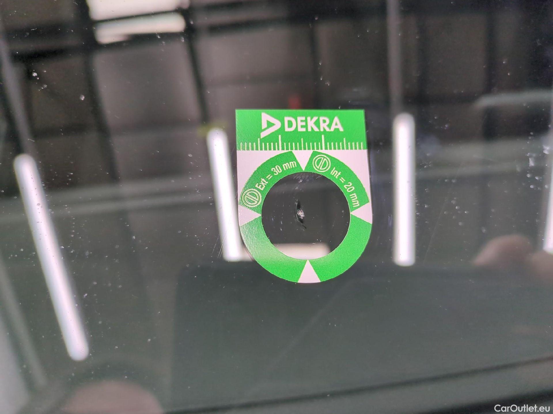  Mercedes  GLA MERCEDES-BENZ  / 2020 / 5P / SUV  250 e AMG LINE DCT #19