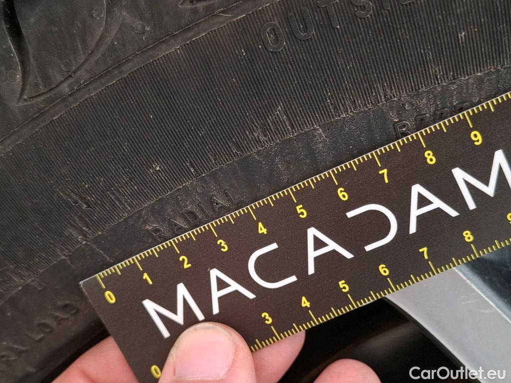  KIA  XCeed KIA  / 2019 / 5P / Crossover 1.6 GDI ISG ISG PHEV PREMIUM DCT6 #15