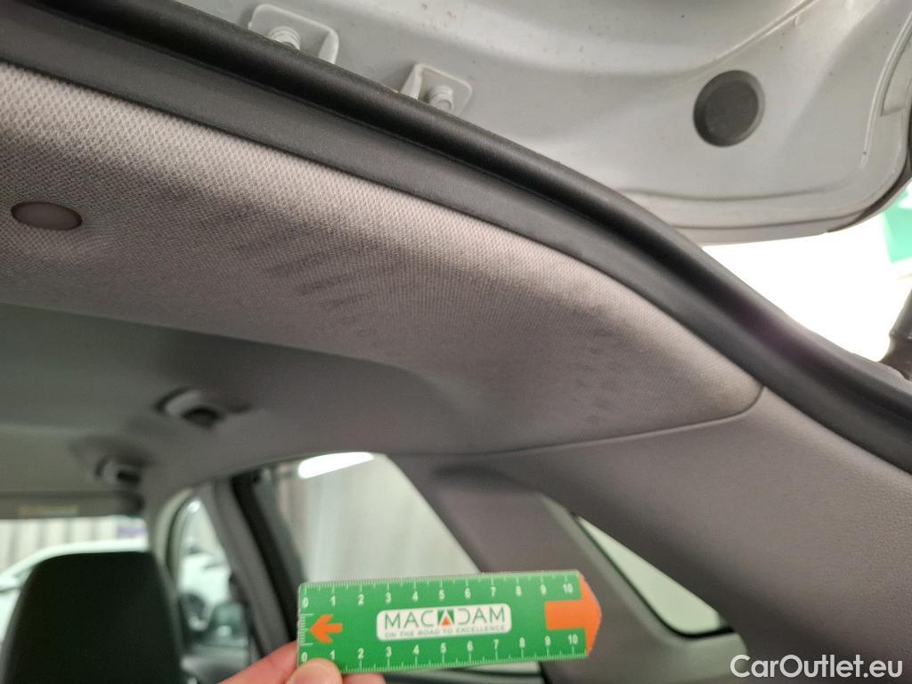  Hyundai  Konna HYUNDAI Kona / 2020 / 5P / SUV 1.6 HYBRID 141 EXECUTIVE HEV #40