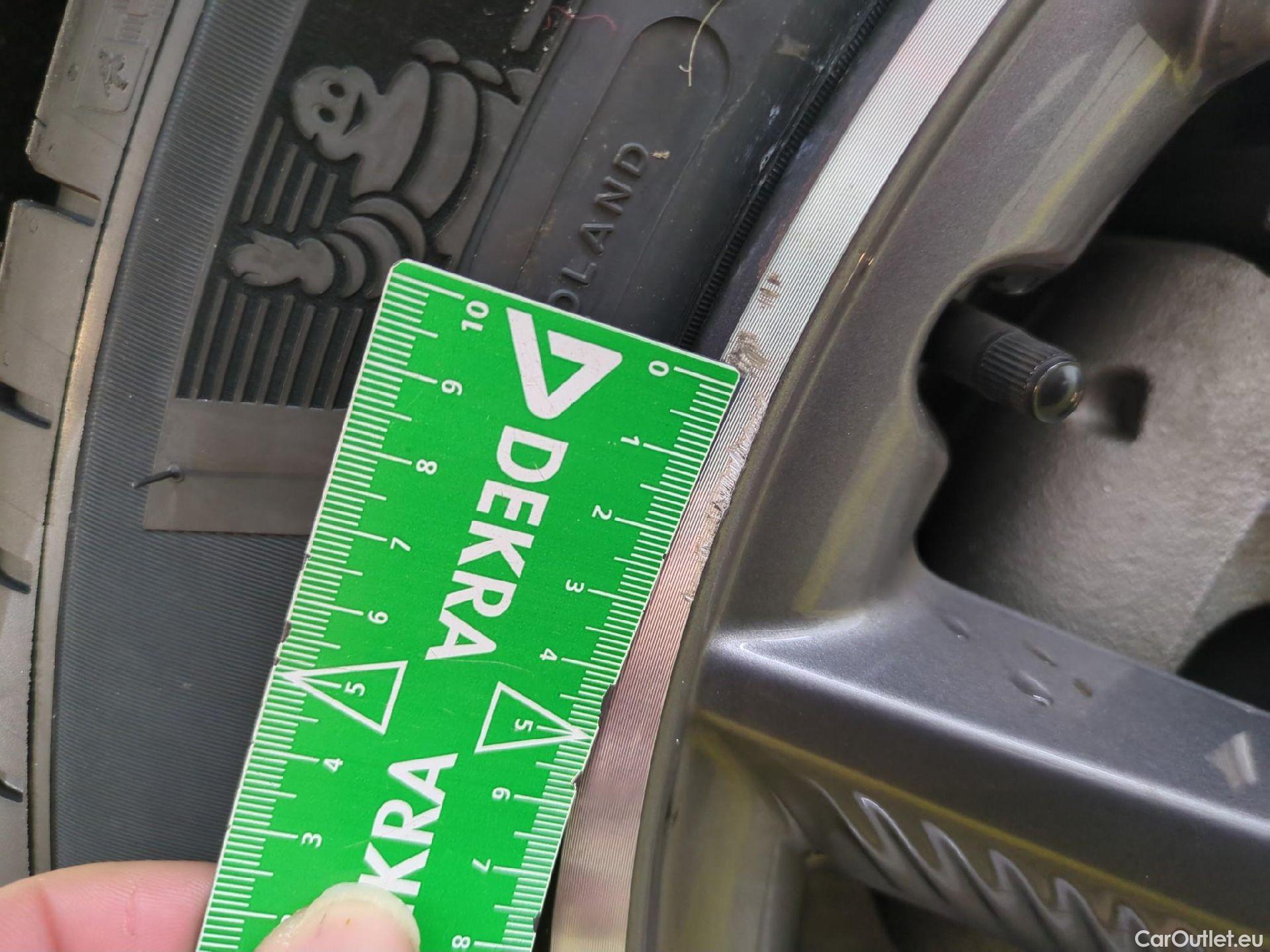  DS  DS7 DS DS 7 Crossback / 2017 / 5P / SUV E-TENSE 225 RIVOLI #3