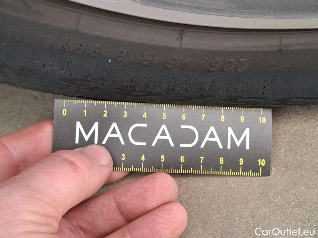  KIA  XCeed KIA  / 2019 / 5P / Crossover 1.6 GDI ISG ISG PHEV PREMIUM DCT6 #21