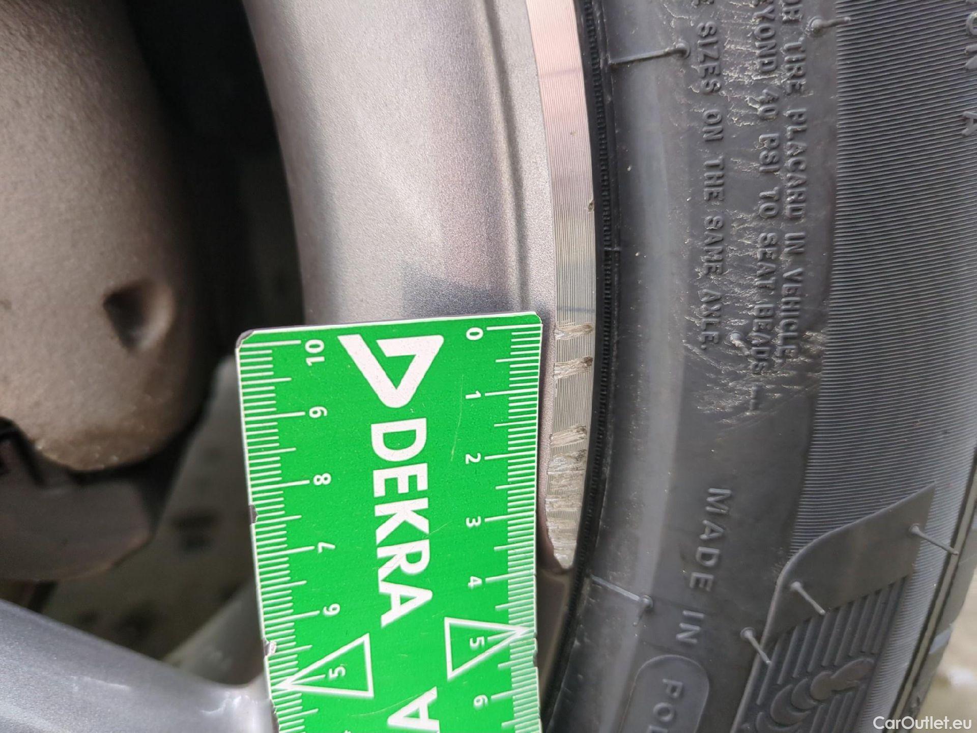  DS  DS7 DS DS 7 Crossback / 2017 / 5P / SUV E-TENSE 225 RIVOLI #11