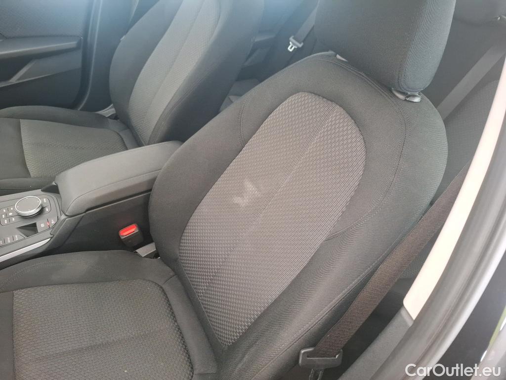  Bmw  Serie 1 BMW Série 1 / 2019 / 5P / Berline 116i Business Design #44