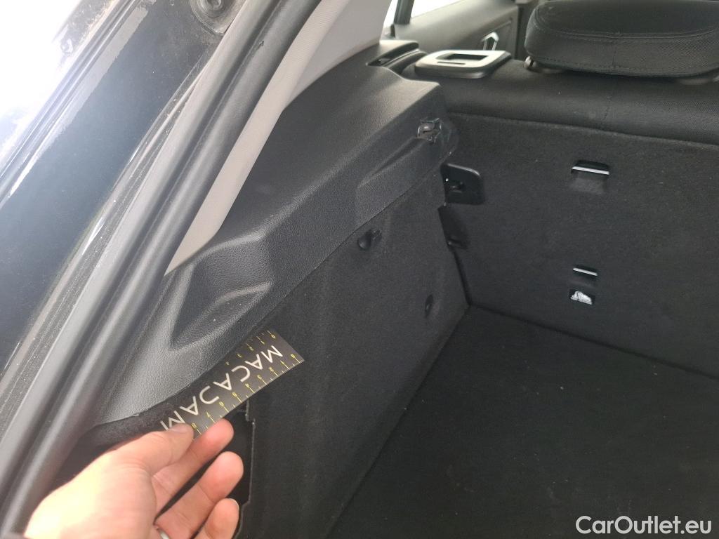  Bmw  Serie 1 BMW Série 1 / 2019 / 5P / Berline 116i Business Design #31