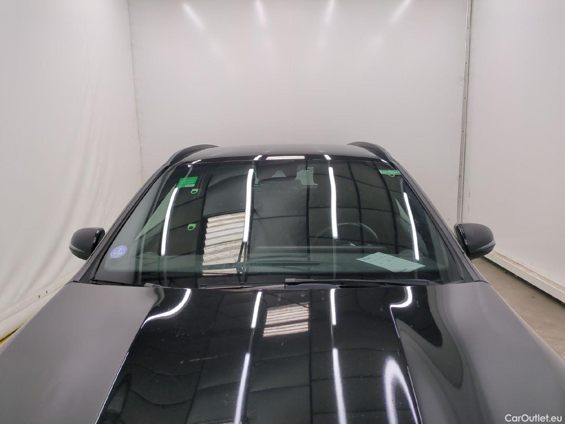  Mercedes  GLA MERCEDES-BENZ  / 2020 / 5P / SUV  250 e AMG LINE DCT #18