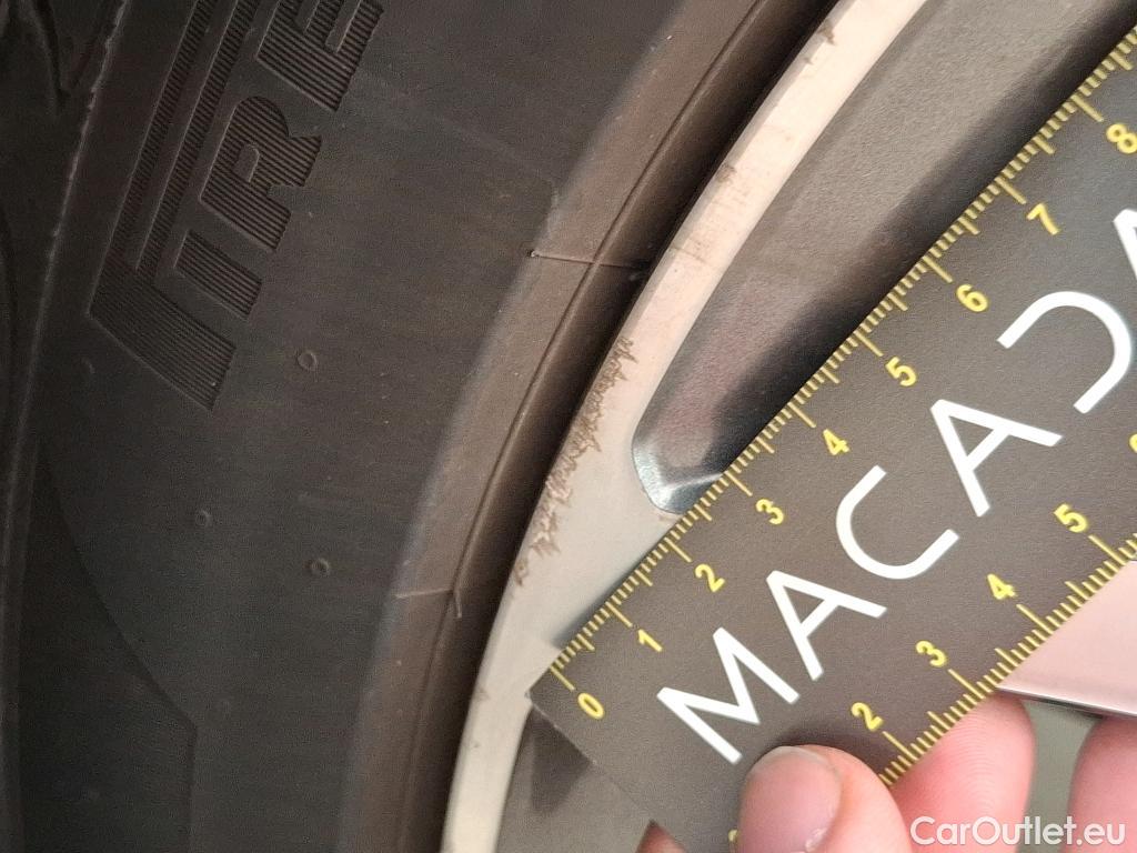  KIA  XCeed KIA  / 2019 / 5P / Crossover 1.6 GDI ISG ISG PHEV PREMIUM DCT6 #32