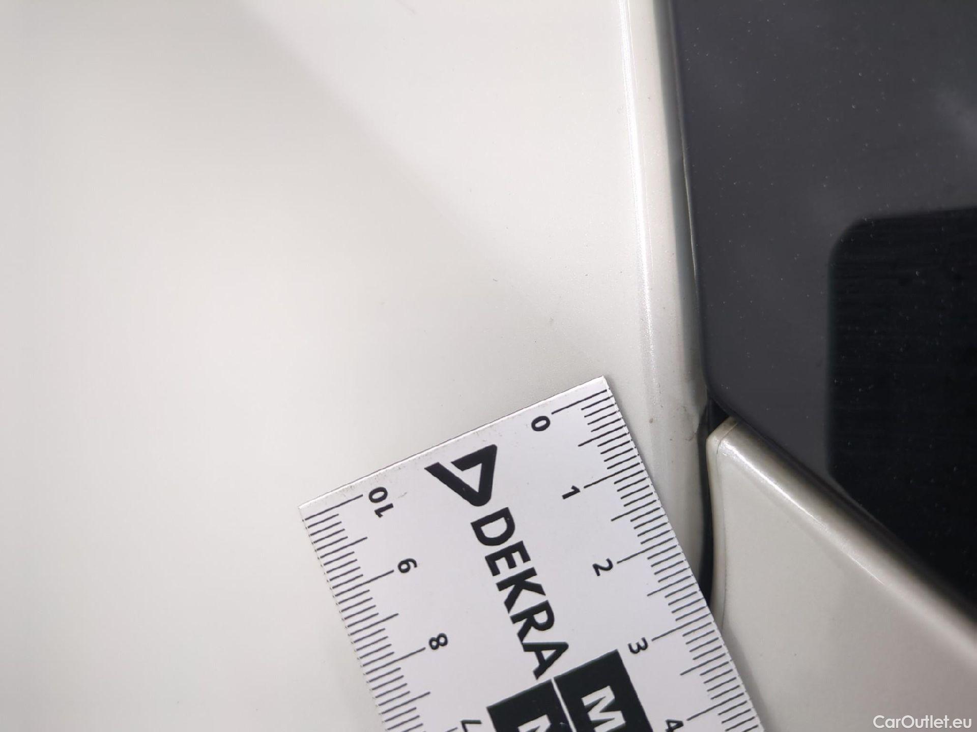  DS  DS7 DS DS 7 Crossback / 2017 / 5P / SUV E-TENSE 225 RIVOLI #34