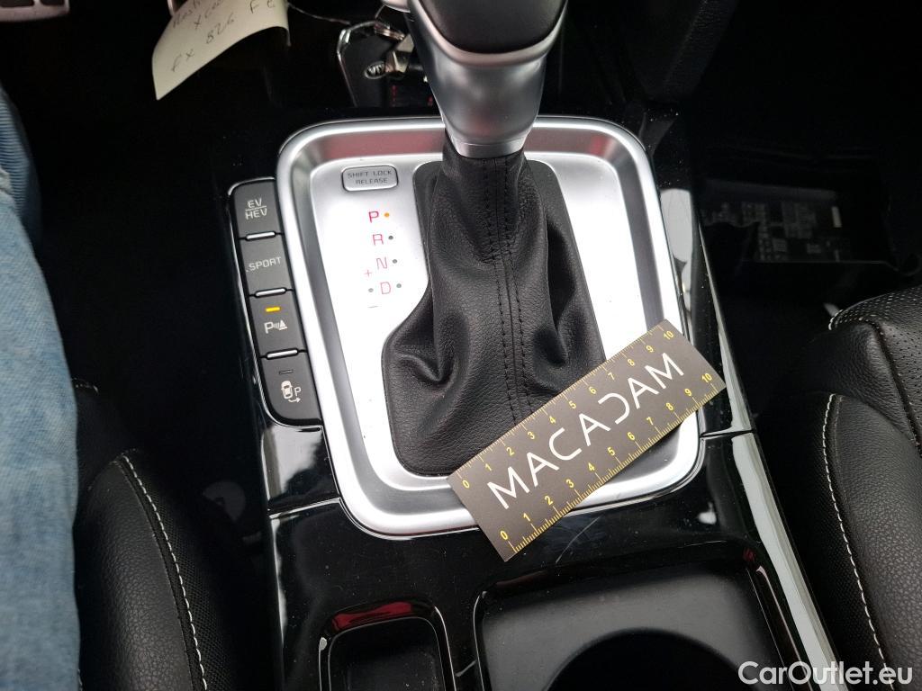  KIA  XCeed KIA  / 2019 / 5P / Crossover 1.6 GDI ISG ISG PHEV PREMIUM DCT6 #34