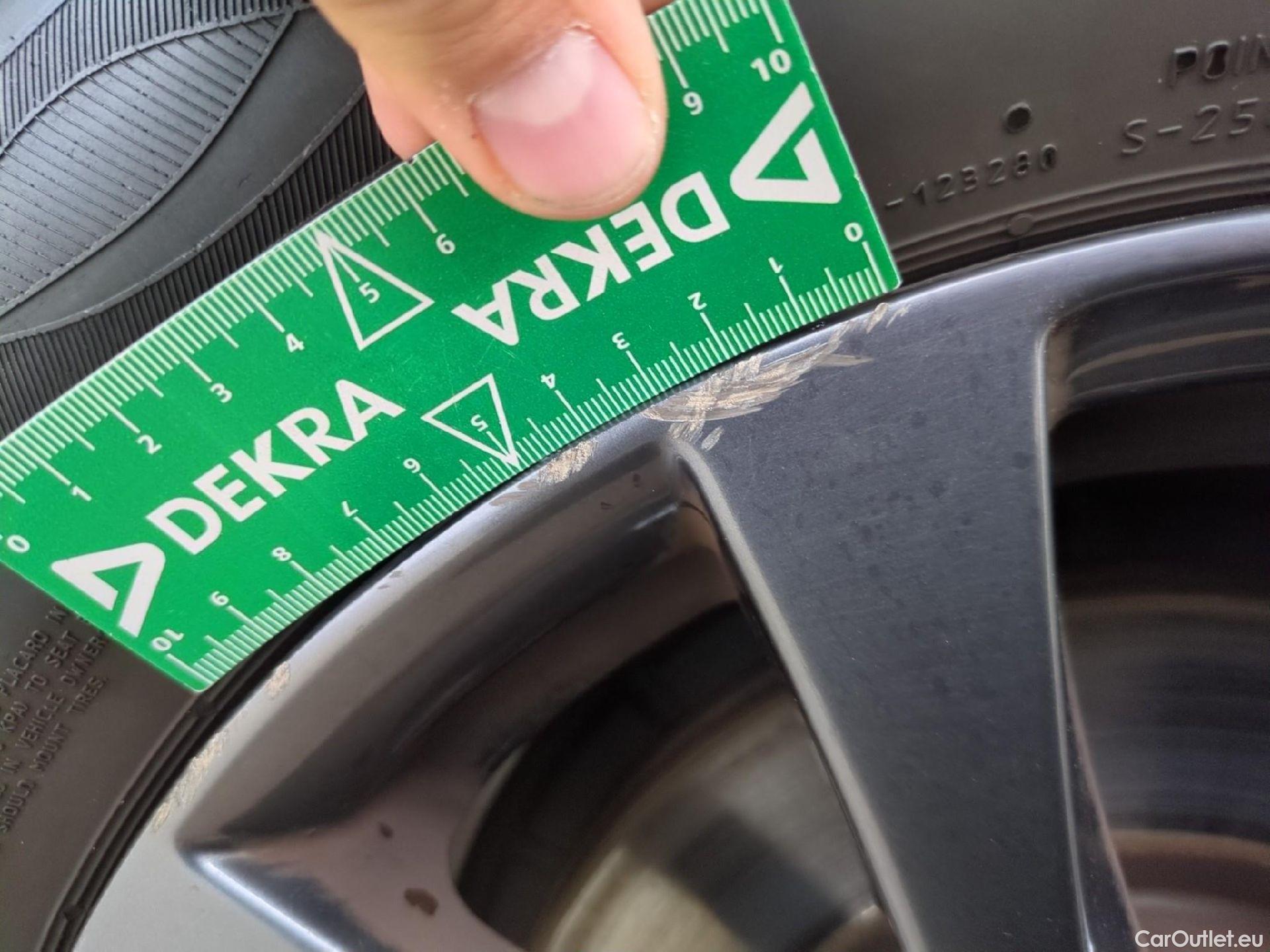  Mazda  CX-30 MAZDA  / 2019 / 5P / Crossover 2.0L Skyactiv-G M Hybrid #5