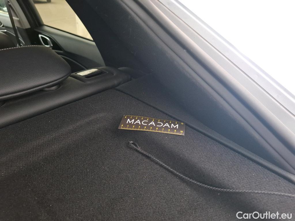  KIA  XCeed KIA  / 2019 / 5P / Crossover 1.6 GDI ISG ISG PHEV PREMIUM DCT6 #40