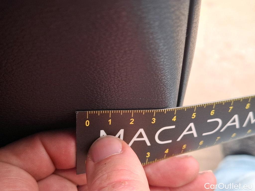  KIA  XCeed KIA  / 2019 / 5P / Crossover 1.6 GDI ISG ISG PHEV PREMIUM DCT6 #38