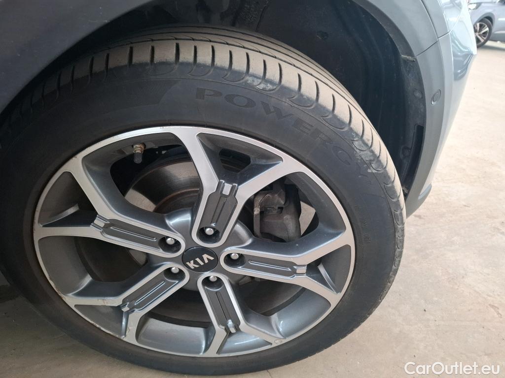  KIA  XCeed KIA  / 2019 / 5P / Crossover 1.6 GDI ISG ISG PHEV PREMIUM DCT6 #20