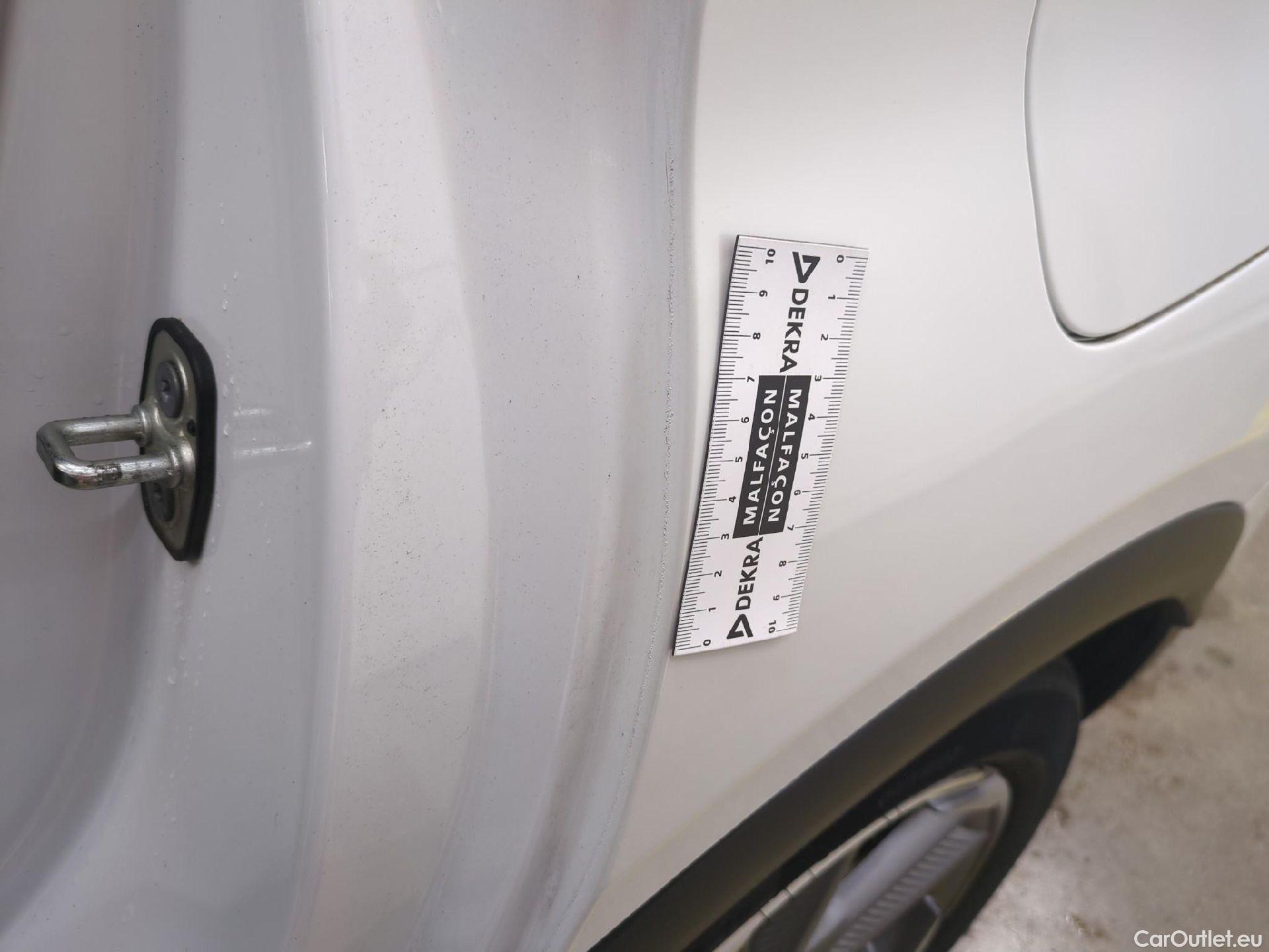  DS  DS7 DS DS 7 Crossback / 2017 / 5P / SUV E-TENSE 225 RIVOLI #32