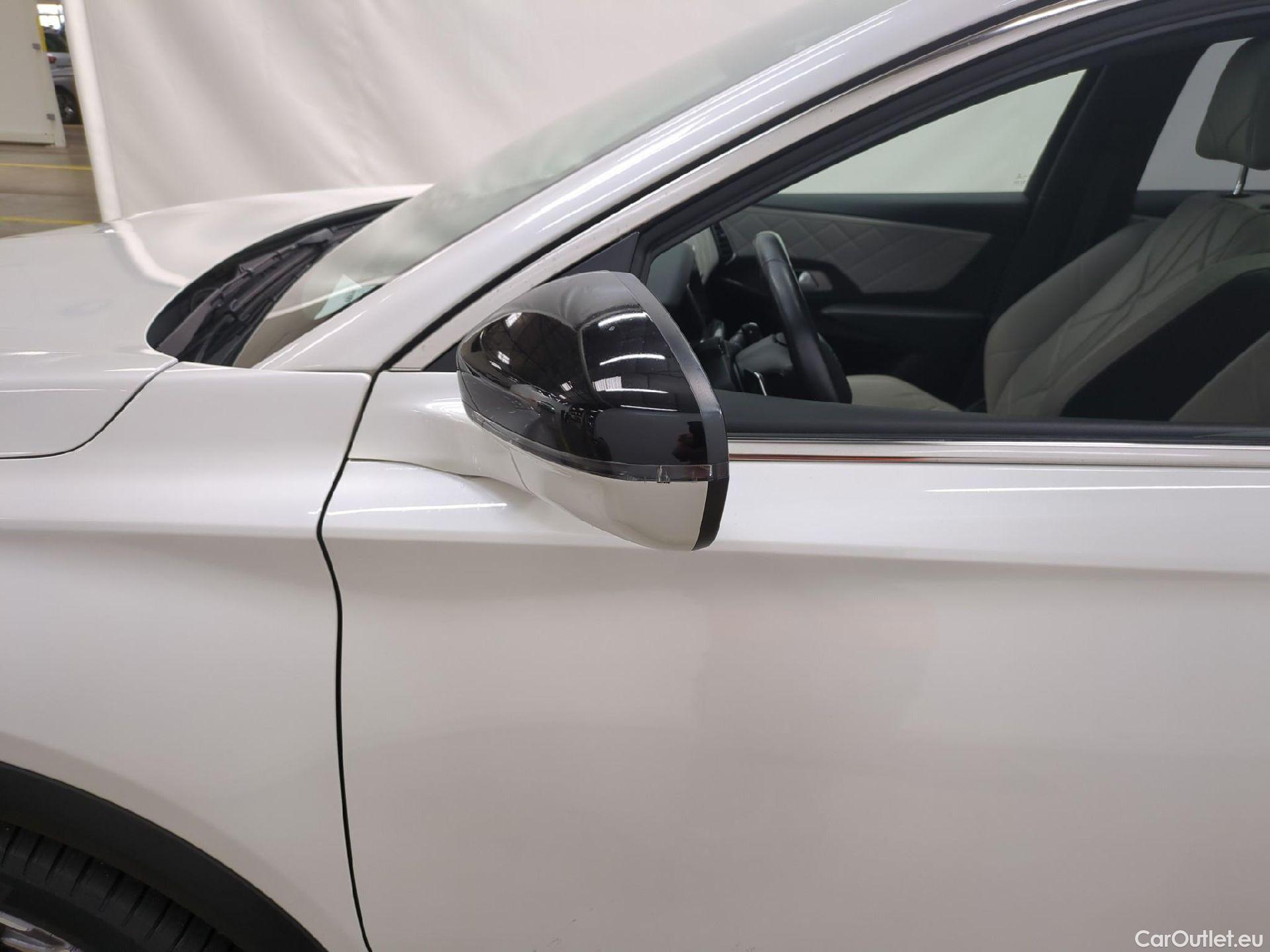  DS  DS7 DS DS 7 Crossback / 2017 / 5P / SUV E-TENSE 225 RIVOLI #29