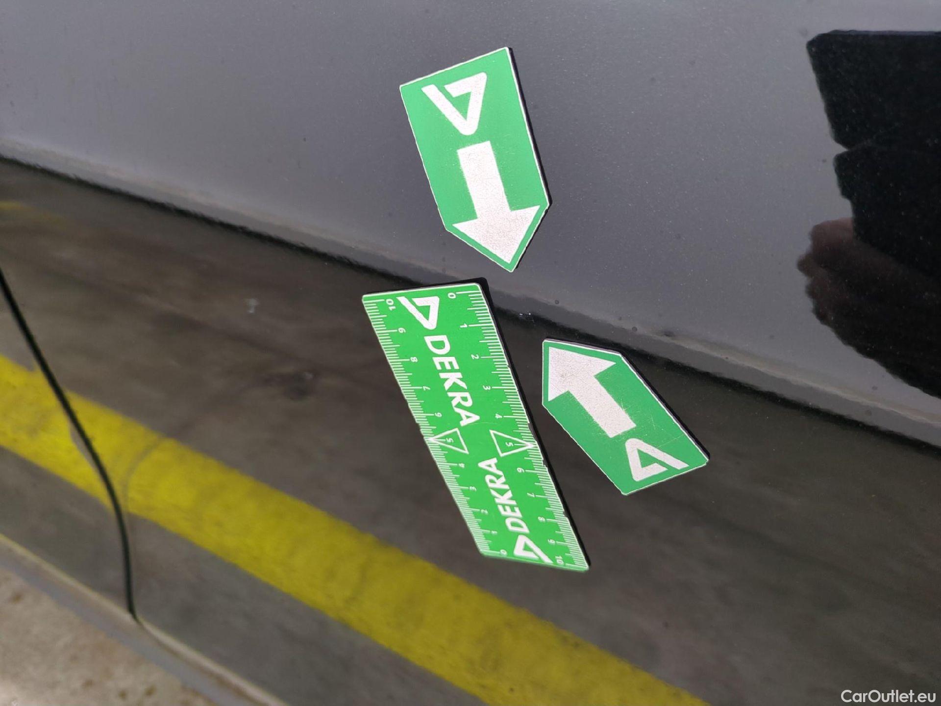  Mercedes  GLA MERCEDES-BENZ  / 2020 / 5P / SUV  250 e AMG LINE DCT #10