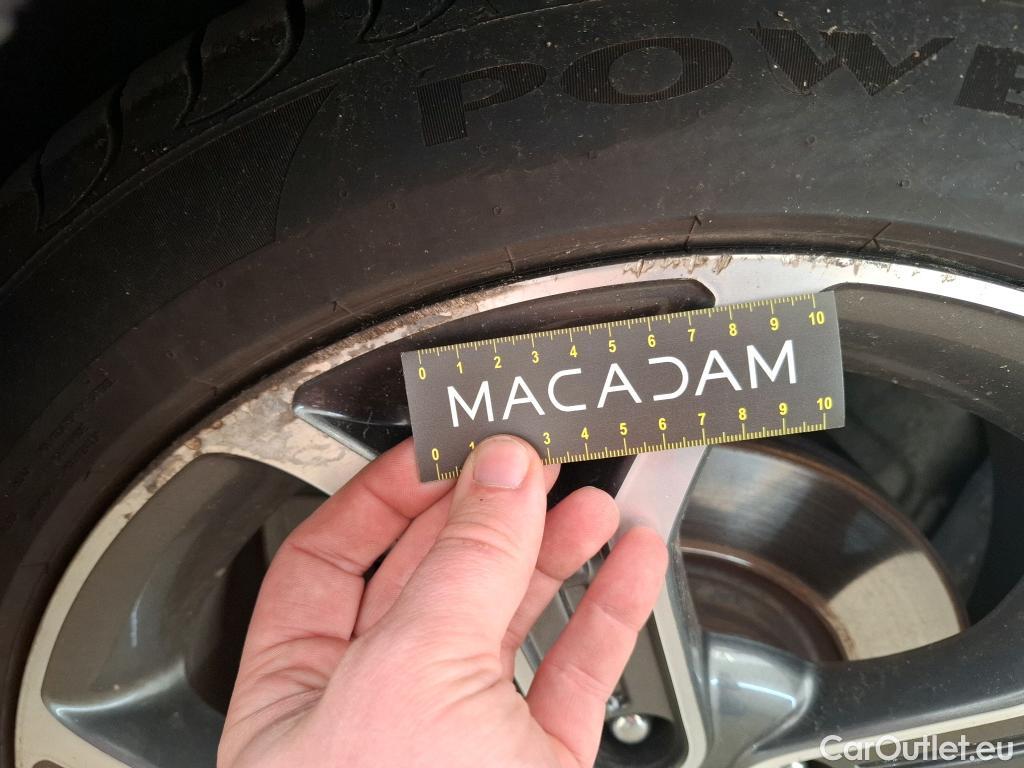  KIA  XCeed KIA  / 2019 / 5P / Crossover 1.6 GDI ISG ISG PHEV PREMIUM DCT6 #24