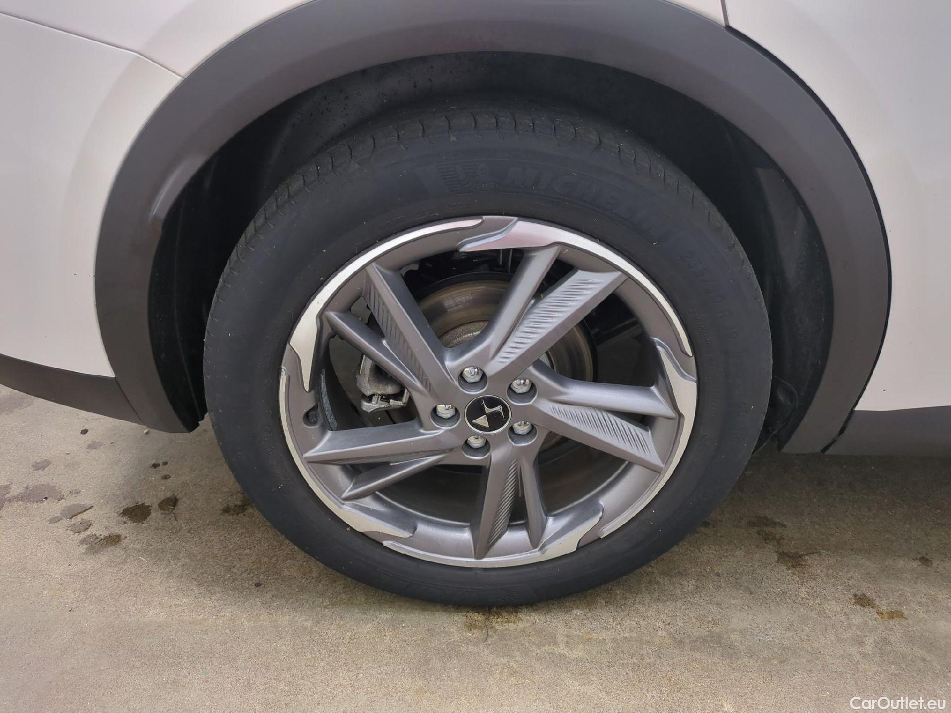  DS  DS7 DS DS 7 Crossback / 2017 / 5P / SUV E-TENSE 225 RIVOLI #5