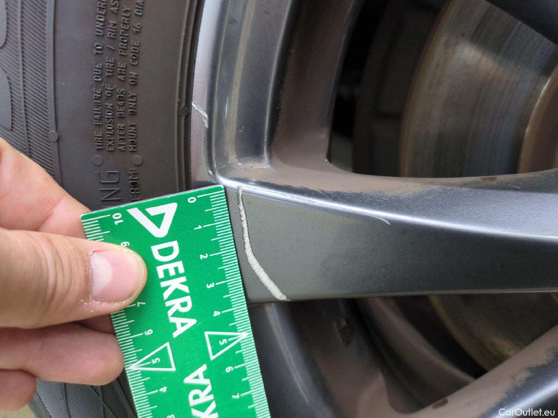  Mazda  CX-30 MAZDA  / 2019 / 5P / Crossover 2.0L Skyactiv-G M Hybrid #3