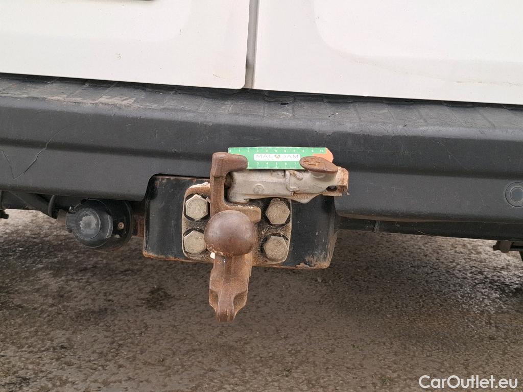  Renault  Trafic  III Fourgon L2H1 3T Grand Confort 2.0 dCi 130CV BVM6 E6d #16