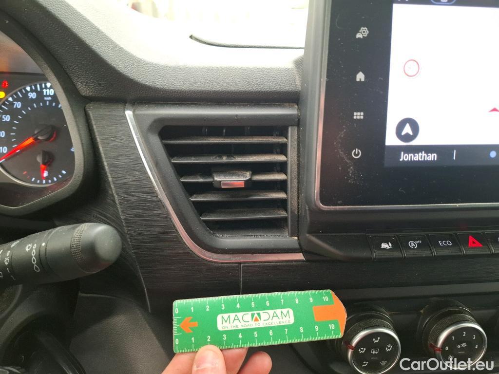  Renault  Trafic  III Fourgon L2H1 3T Grand Confort 2.0 dCi 130CV BVM6 E6d #42