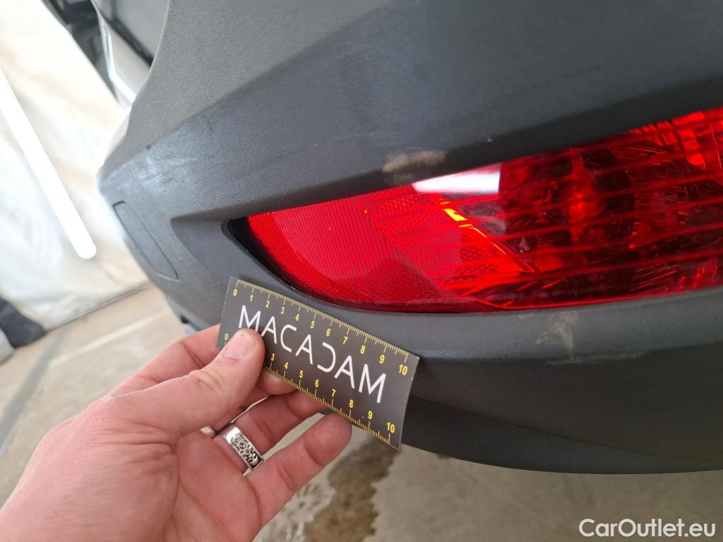  Peugeot  5008  Allure Pack 1.2 PureTech 130CV BVA8 7 Sieges E6d #40