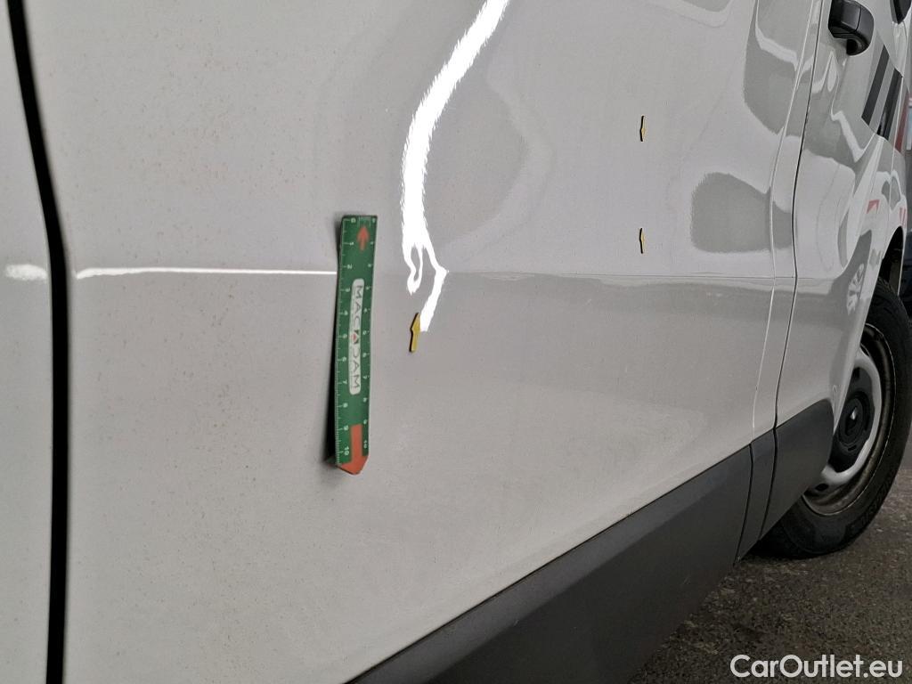  Renault  Trafic  III Fourgon L2H1 3T Grand Confort 2.0 dCi 130CV BVM6 E6d #55