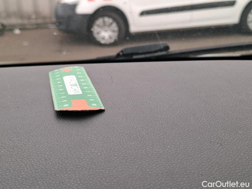  Renault  Trafic  III Fourgon L2H1 3T Grand Confort 2.0 dCi 130CV BVM6 E6d #50