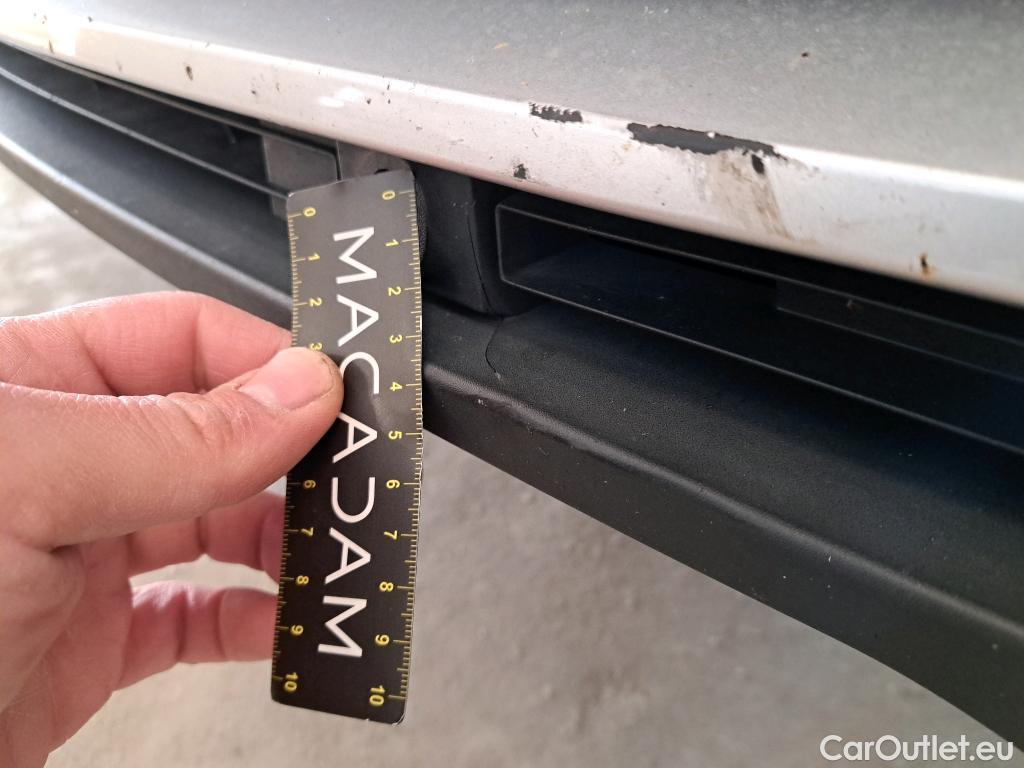  Opel   Grandland X Grandland X Elegance Business 1.2 Turbo 130CV BVA8 E6d #2