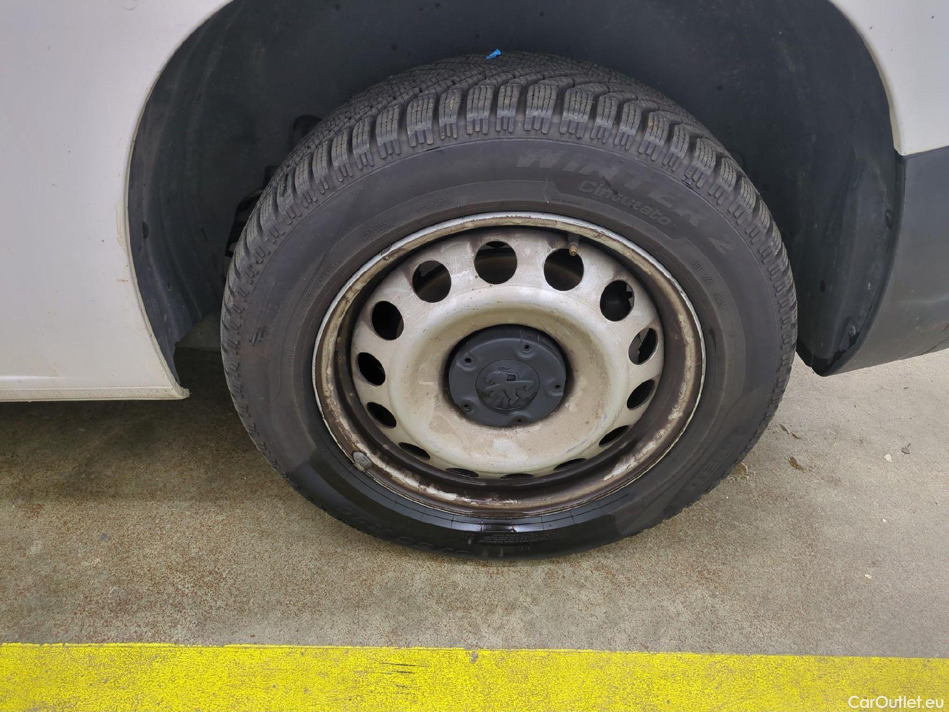  Peugeot  Partner  Asphalt L1 1.5 HDi 100CV BVM5 E6dT #5