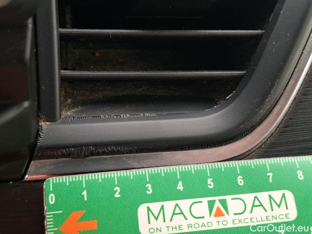  Renault  Trafic  III Fourgon L2H1 3T Grand Confort 2.0 dCi 130CV BVM6 E6d #41