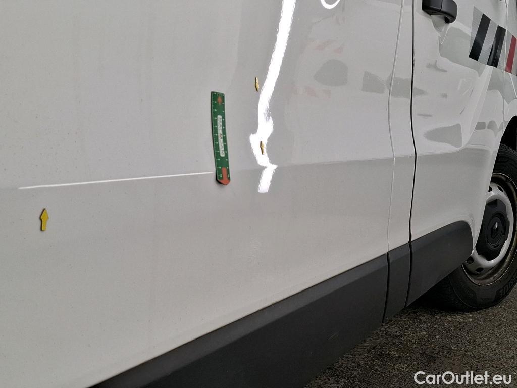  Renault  Trafic  III Fourgon L2H1 3T Grand Confort 2.0 dCi 130CV BVM6 E6d #54