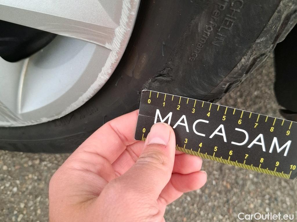  Renault  Clio  V Business 1.6 E-TECH Hybrid 140CV BVA6 E6d #4