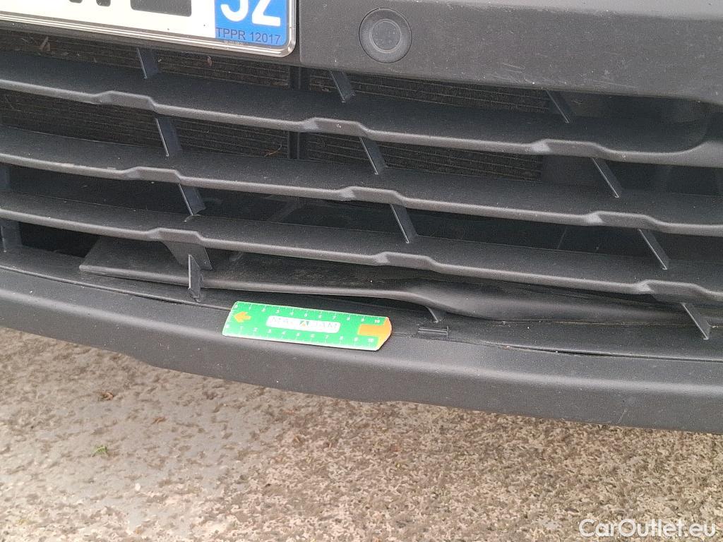  Renault  Trafic  III Fourgon L2H1 3T Grand Confort 2.0 dCi 130CV BVM6 E6d #35