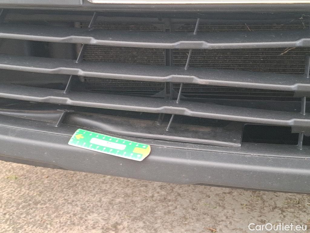  Renault  Trafic  III Fourgon L2H1 3T Grand Confort 2.0 dCi 130CV BVM6 E6d #36