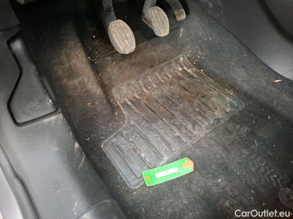  Opel  Corsa  F Edition Business 1.2 75CV BVM5 E6d #1