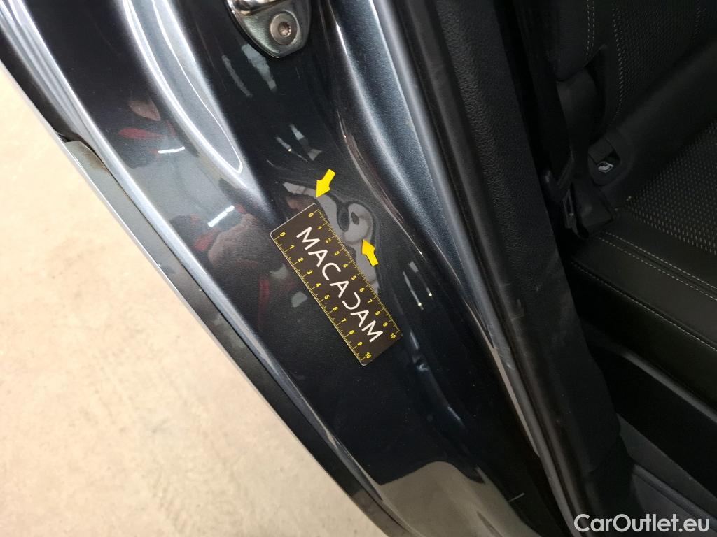  Audi  Q3 AUDI  / 2018 / 5P / SUV 35 TFSI 150 MHEV S TRONIC S LINE #13