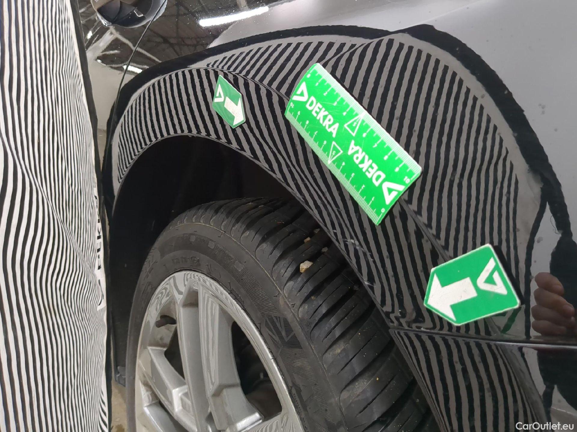  Audi  A3 AUDI  Sportback / 2020 / 5P / Berline 35 TFSI 150 MHEV S Tronic Business Line #10