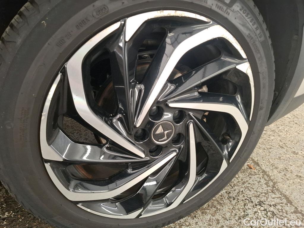  DS  DS7 DS DS 7 Crossback / 2017 / 5P / SUV E-TENSE 225 Grand Chic #21