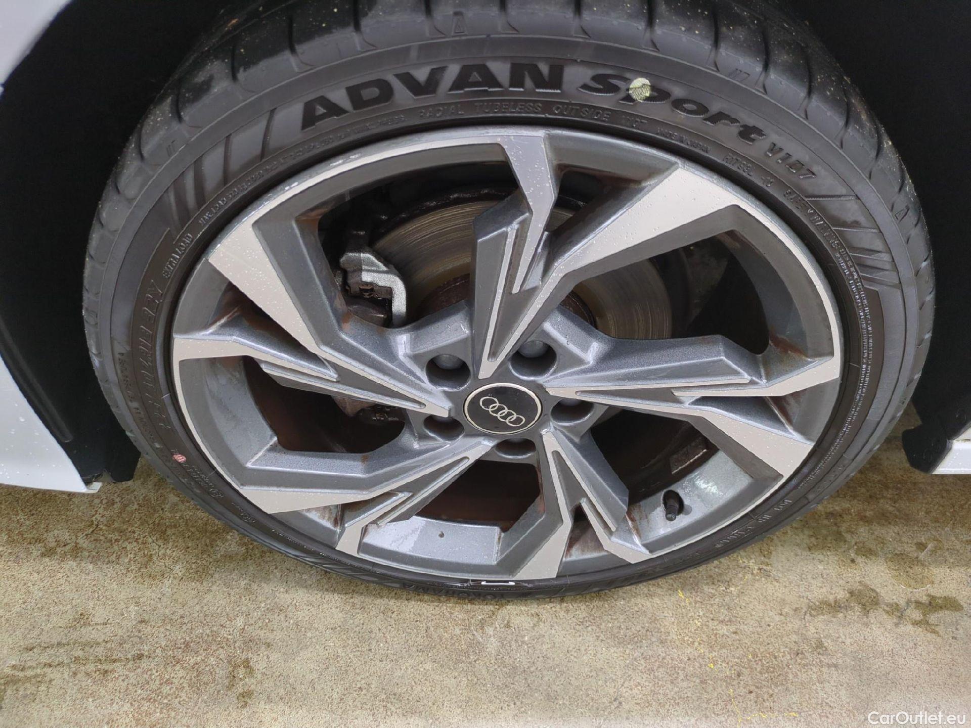  Audi  A3 AUDI  Sportback / 2020 / 5P / Berline 35 TFSI 150 MHEV S Tronic S Line #4