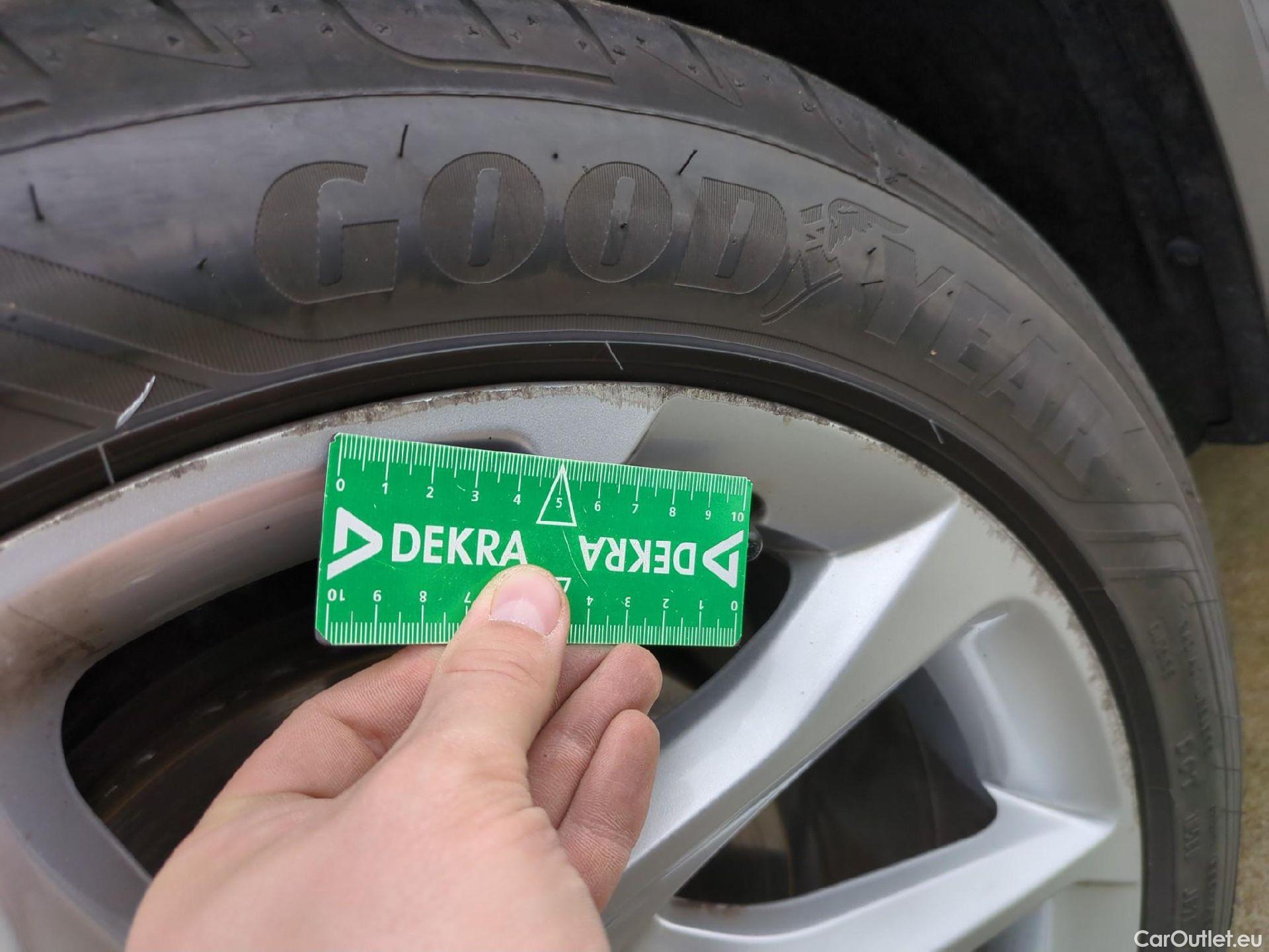  Cupra  Formentor CUPRA  / 2020 / 5P / SUV 1.4 e-HYBRID 204ch DSG6 Business Edition #5