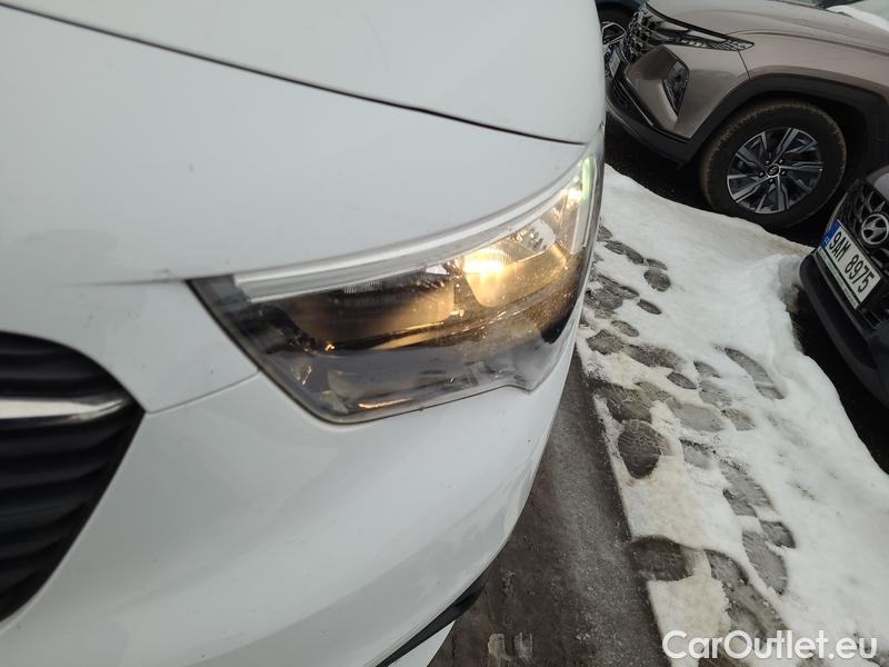  Opel  Combo  Life (E)  (2018) Com.L.1.5D 96 Elegance Plus 5d #15