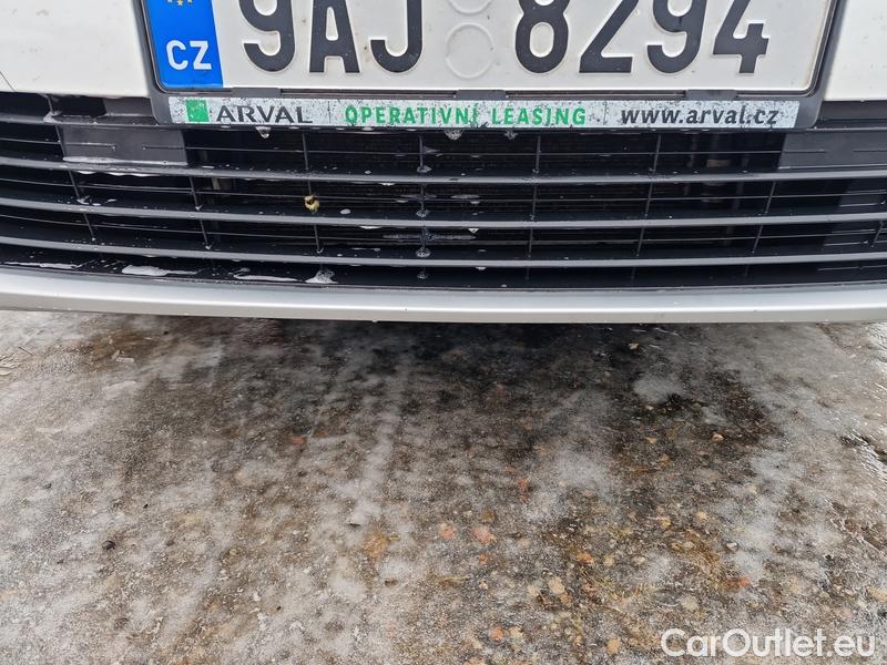  Opel  Combo  Life (E)  (2018) C.Life 1.5CDTI 96 Eleg.Plus  #16