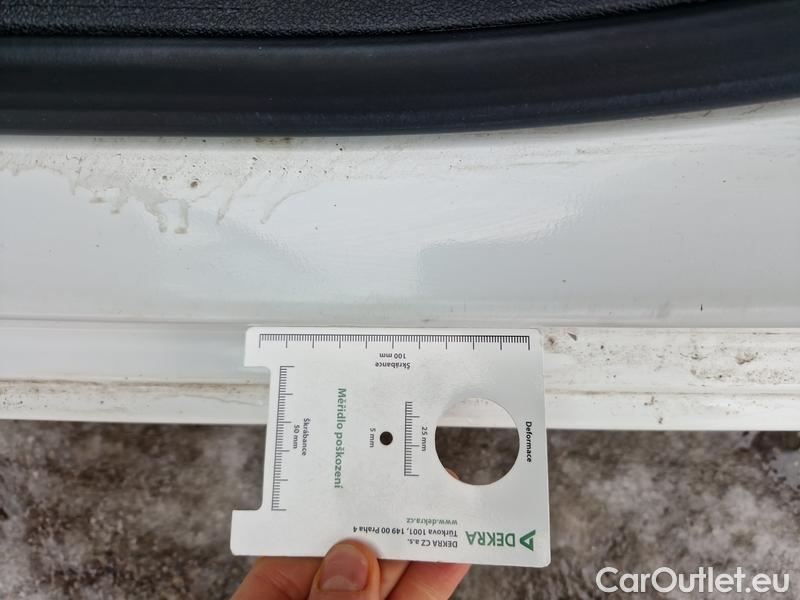  Opel  Combo  Life (E)  (2018) C.Life 1.5CDTI 96 Eleg.Plus  #19