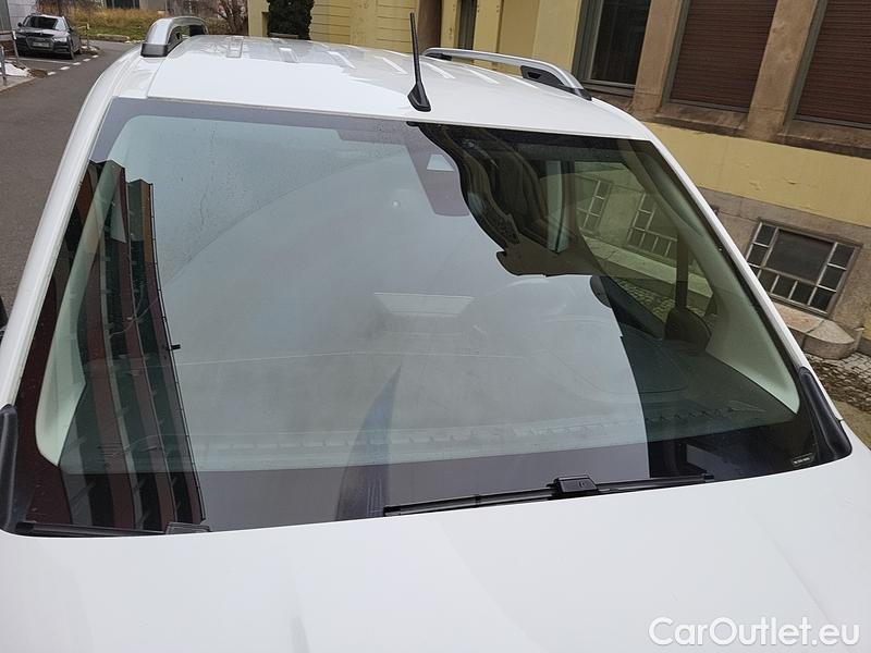  Opel  Combo  Life (E)  (2018) C.Life 1.5CDTI 96 Eleg.Plus  #15