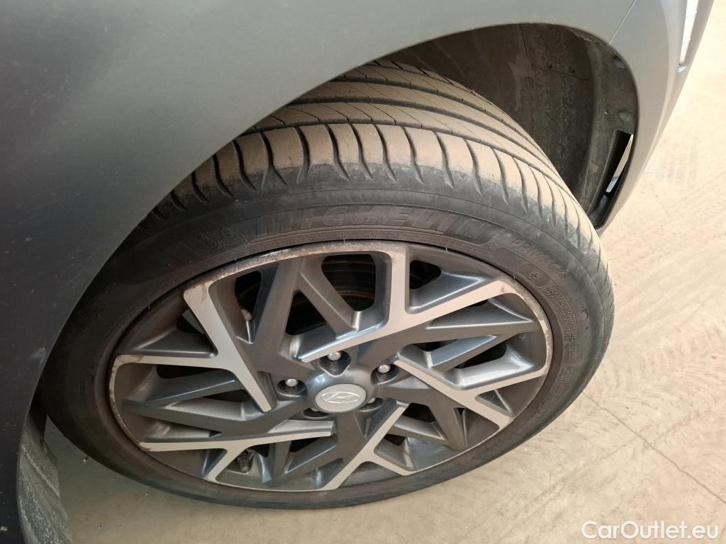  Hyundai  Konna Kona Executive Hybrid 2WD 1.6 GDI 140CV BVA6 E6dT #77