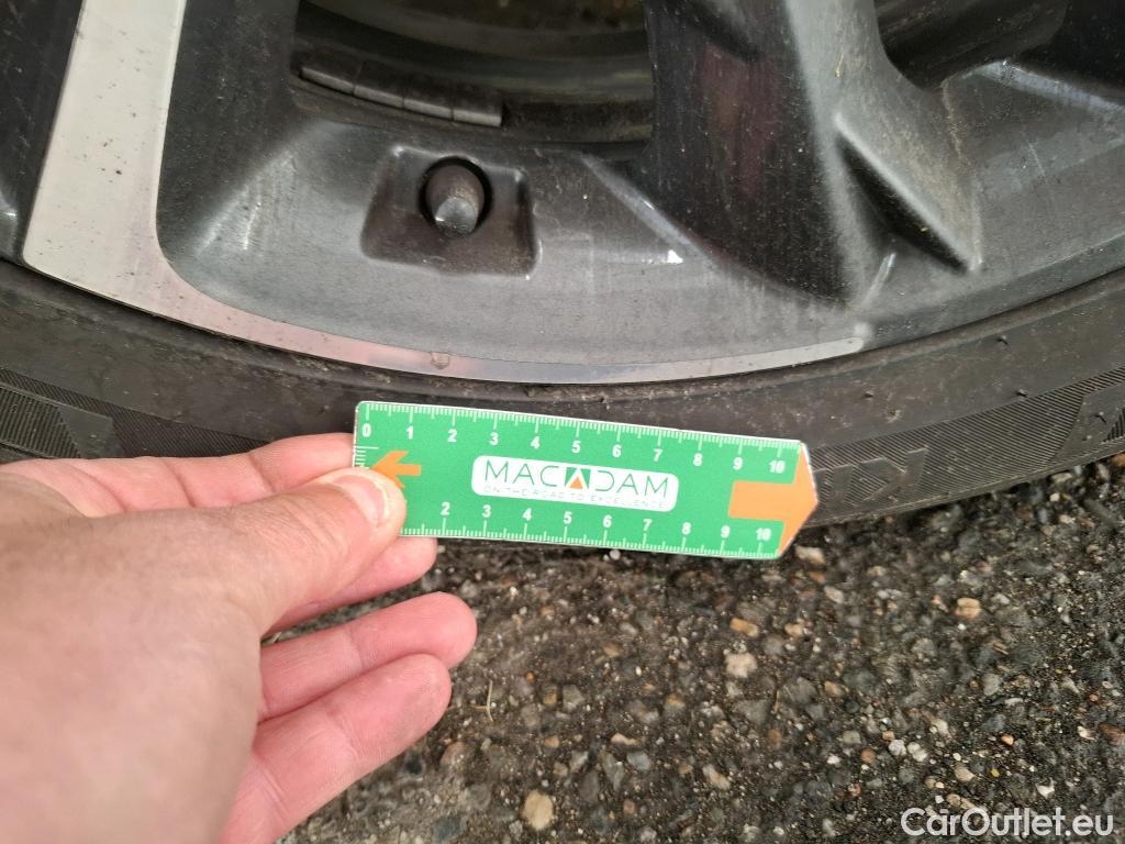  Hyundai  i30 HYUNDAI  Sport Wagon / 2020 / 5P / Break 1.0 T-GDI 120 MHEV I-MT CREATIVE SW #15